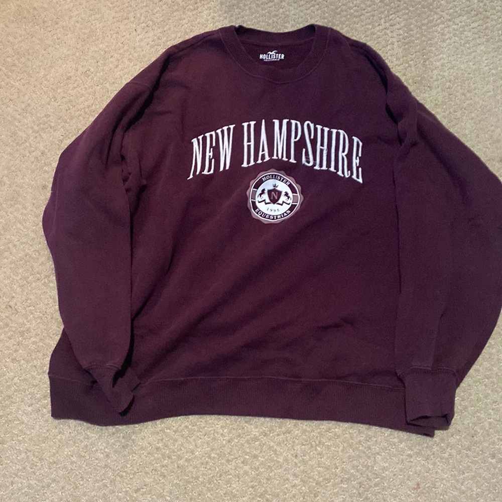 Nee Hampshire crew neck, Hollister, size medium, maroon